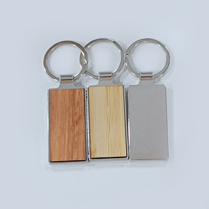 Металлический деревянный брелок для ключей с гравировкой - Product Image 6