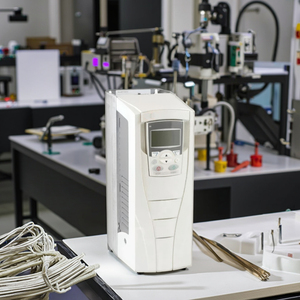 Convertidor de frecuencia de accionamiento de inversor de automatización de Control Industrial para controladores dedicados de PLC fácil para PLC - Product Image 2