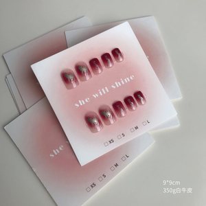 布品牌白色纸板材料纹理粉色定制压花标志吊牌带孔和线