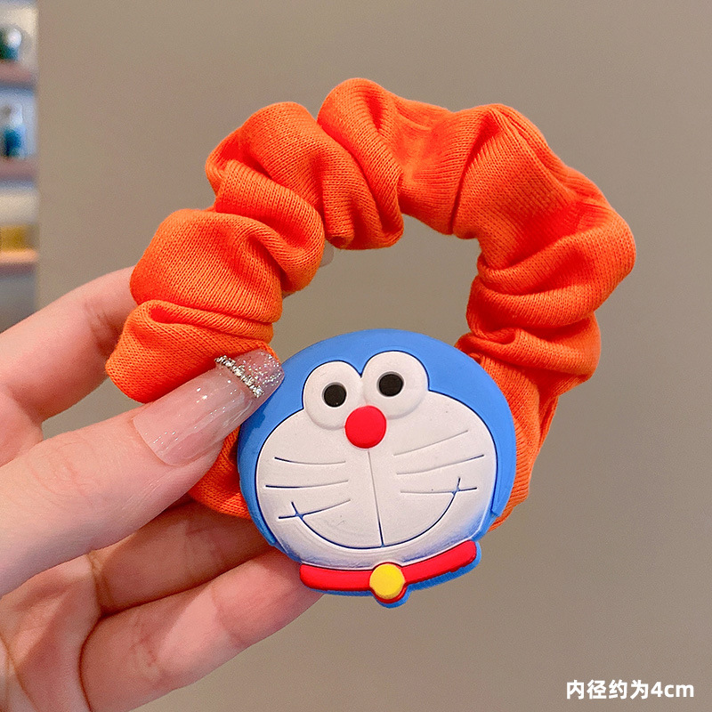 2092 doraemon naranja