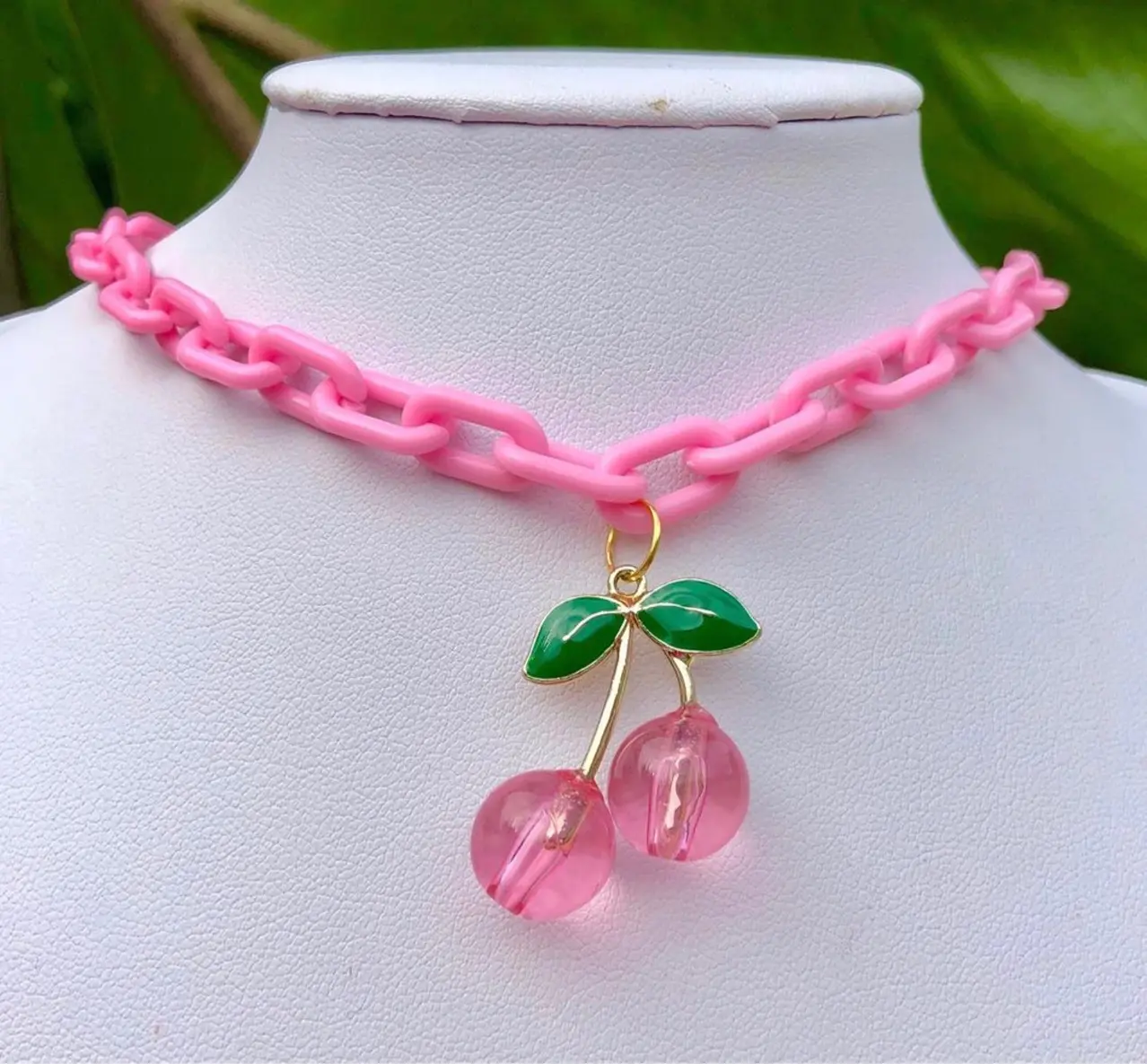 Tik Tok Cute Pink Girly Fairy Cherry Necklace Fashion Chunky Chain Necklace Cool Resin Acrylic Chain Necklace for Women