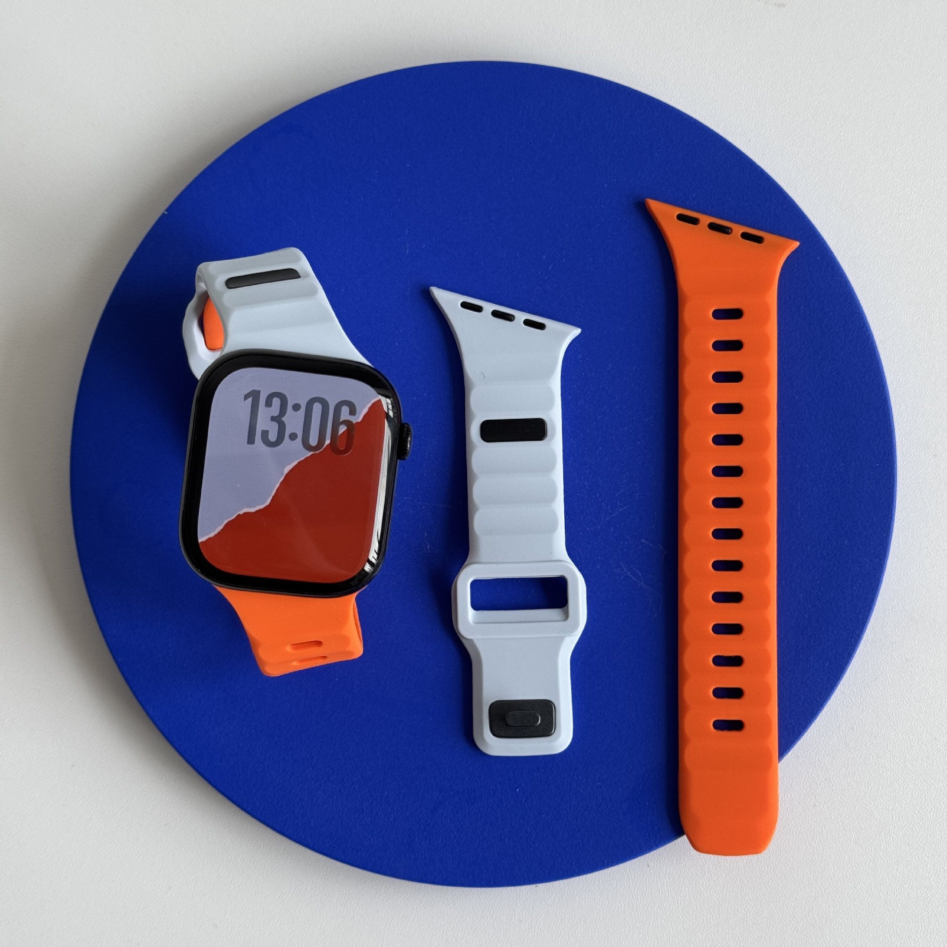 Bleu glacier avec orange vif