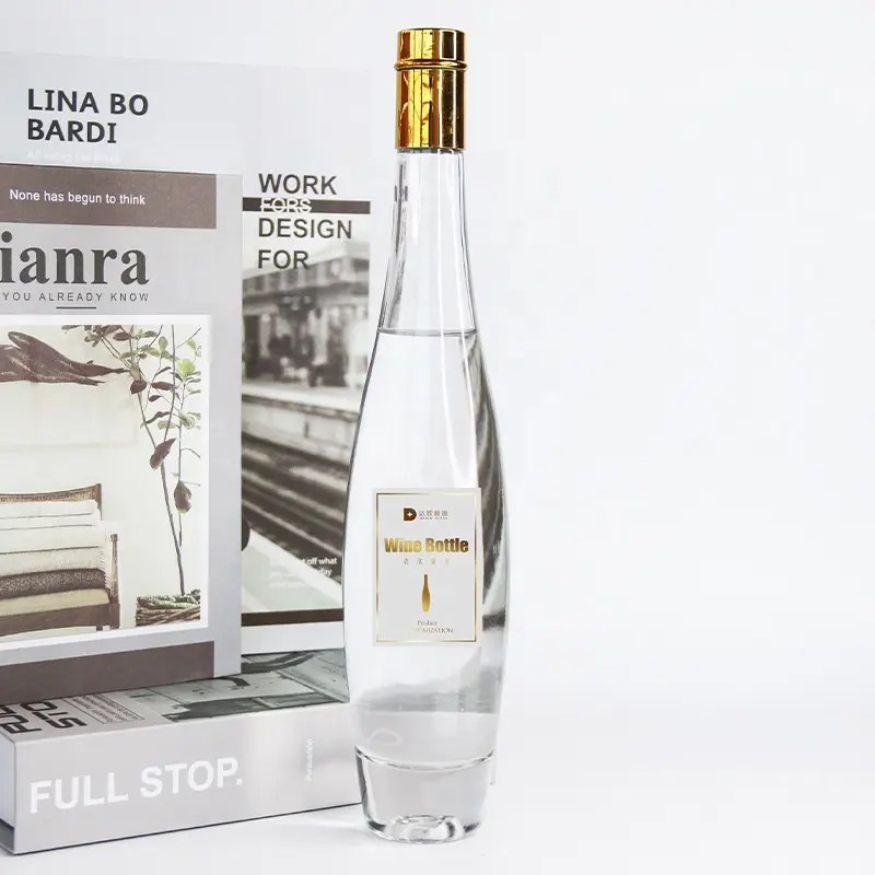 Wholesale price elegant liquor bottles 250ml 350ml 500ml wine glass bottles with cork stopper