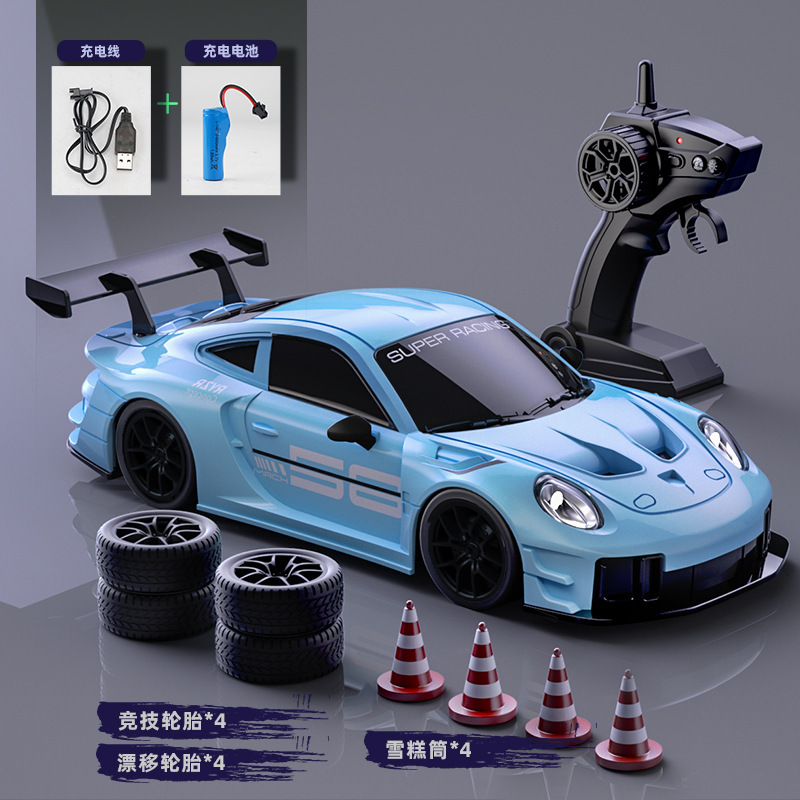 Porsche 911 bleu clair, quatre roues motrices, trois vitesses, deux pneus Lig.