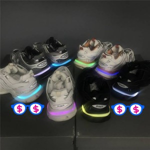 男性用ランニングスポーツシューズBBLampランナーズスニーカー,LEDライト付きオリジナル品質トラックS 3.0 LEDスニーカー