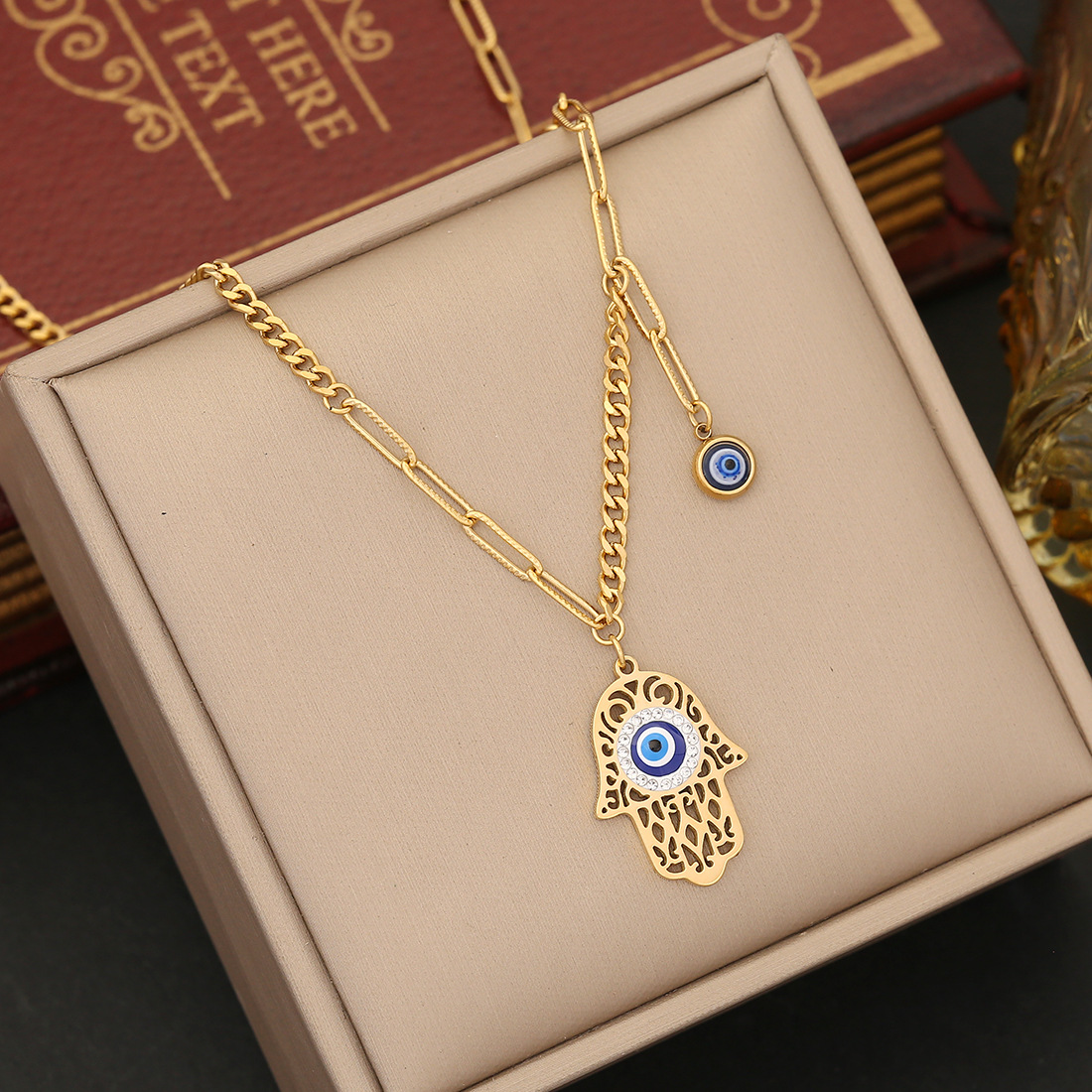 Collier