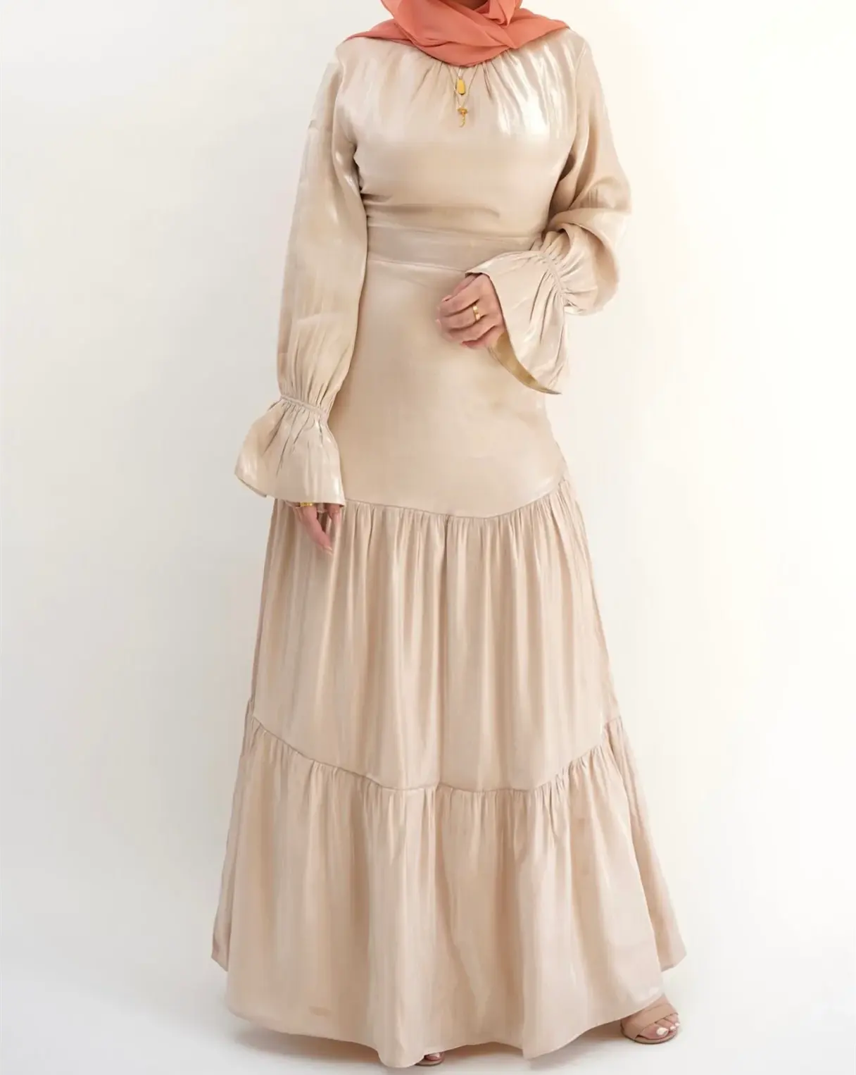 Usine personnalisée dubaï vêtements musulmans 2023 nouveau Design femmes robe modeste Satin musulman brillant mode longue soirée robes Abaya