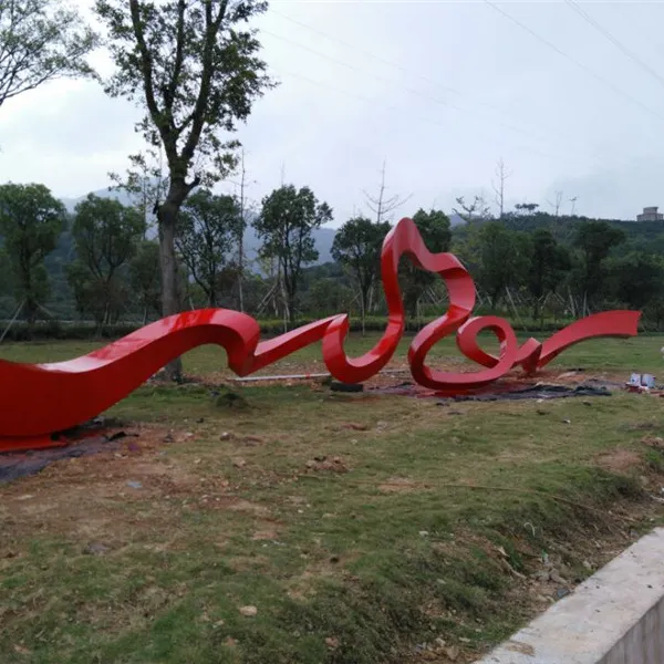 Escultura de metal de arte moderna, aço inoxidável, escultura vermelha para decoração ao ar livre