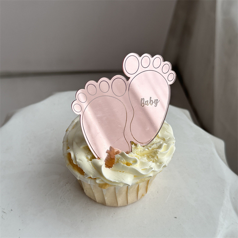Petits pieds en or rose