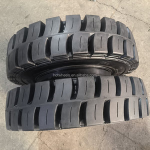 Terex Fuchs MHL 340/350/360スペアパーツ10.00-20,11.00-20,12.00-20マテリアルハンドリング機用ソリッドタイヤ - Product Image 6