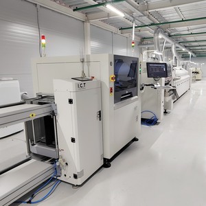 Sistema di ispezione della macchina AOI di alta qualità AI-4540L apparecchiature SMT ha semplificato la programmazione del flusso di guida singola macchina AOI Online - Product Image 2