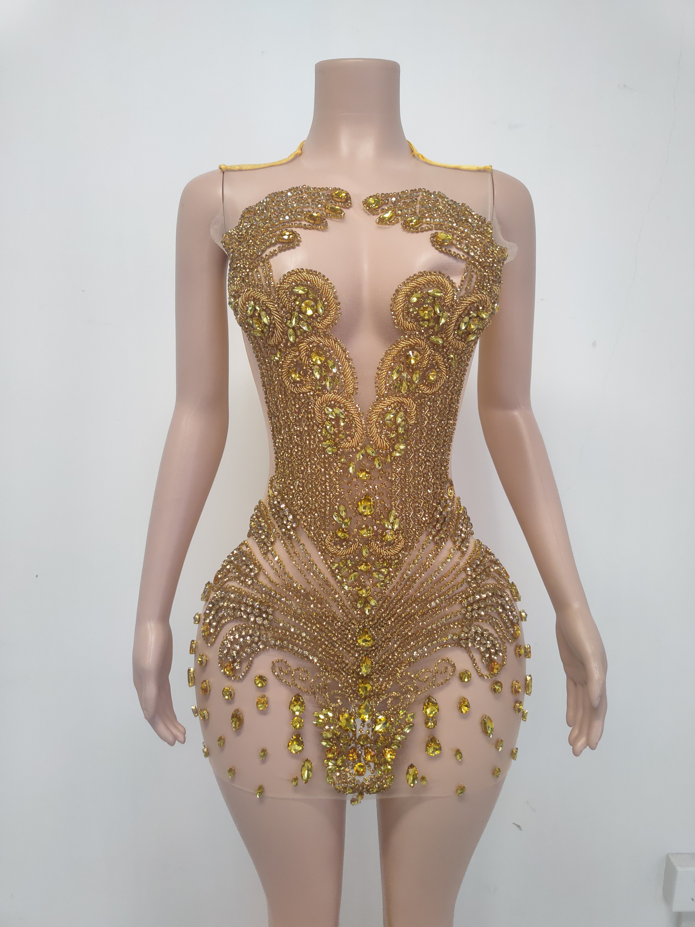 TH0826001-oro