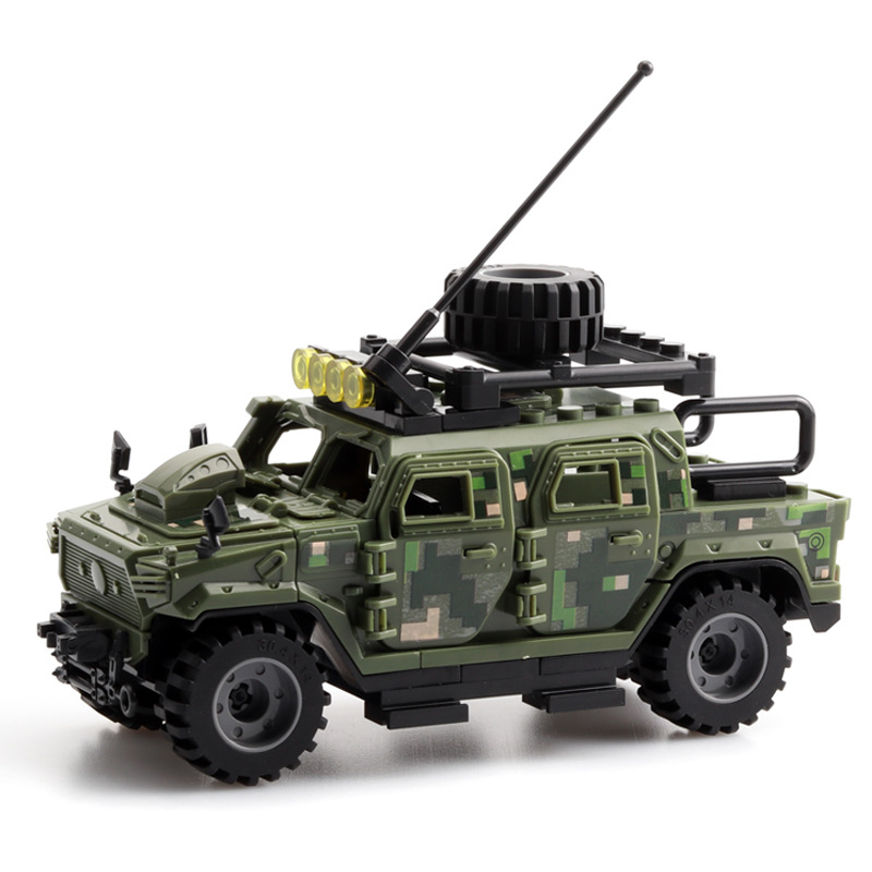 779 véhicule militaire vert en sac