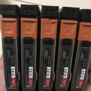 D3-2S10-1200 1200Gb 1.2Tb 2.5 inç 10K 12G birlik 005051635 005051632 D3-2S10-1200 1.2Tb Sas 10K EMC için birlik - Product Image 2