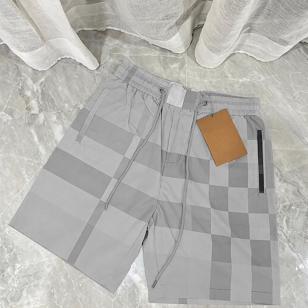 Gris oscuro