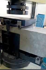 300KN di caricamento idraulico automatico per pavimentazione in calcestruzzo macchina per prove di resistenza alla flessione a 4 punti - Product Image 3