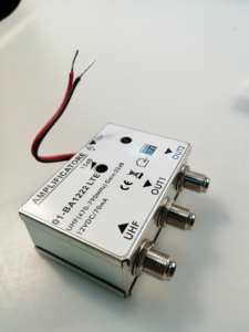 1 <strong>INPUT</strong> 2 <strong>OUTPUT</strong> UHF Masthead <strong>Amplifier</strong> Antenna <strong>Amplifier</strong> Pre-<strong>amplifier</strong> Satellite <strong>Amplifier</strong> FILTRO LTE - Product Image 5
