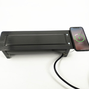 Alüminyum alaşımlı motorlu flip up döner elektrikli ofis masası konferans masası güç usb veri soketi ile kablosuz şarj