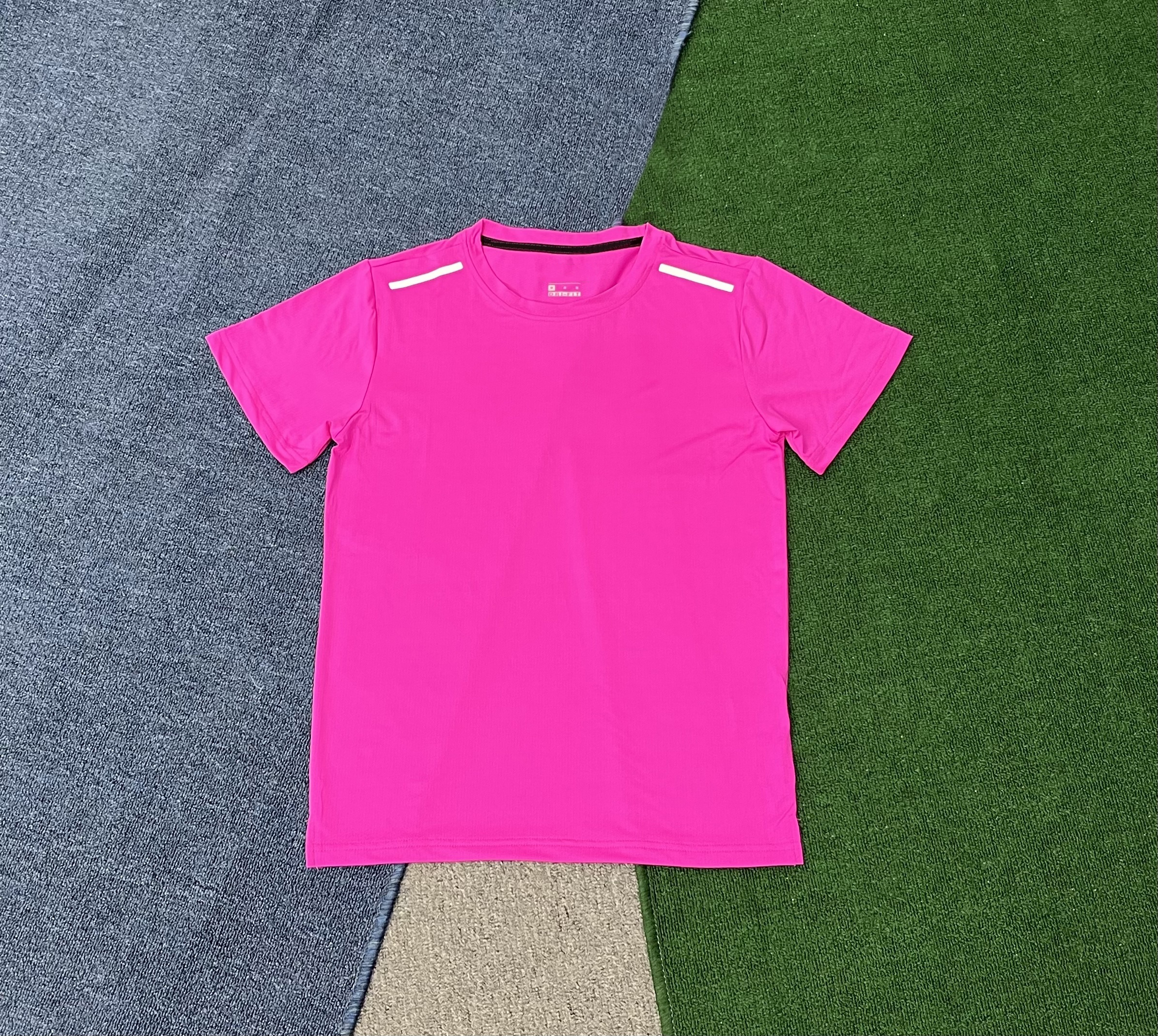 T-shirt prune rose