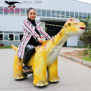 Sevimli karikatür ve dinozor binmek modeli açık çocuk eğlence parkı bahçe uzaktan kumanda reçine malzeme için konumlar