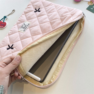2025 New Cute Embroidered Black Small Bow Tablet Innen tasche <span class=keywords><strong>Design</strong></span> Computer Schutzhülle