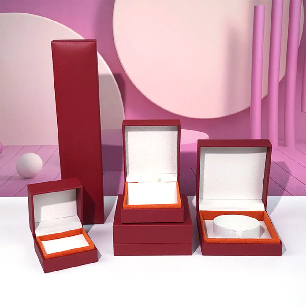 Confezione di scatola regalo in plastica di alta qualità marrone in pelle sintetica carta stampata personalizzata con Logo ciondolo confezione scatole per gioielli