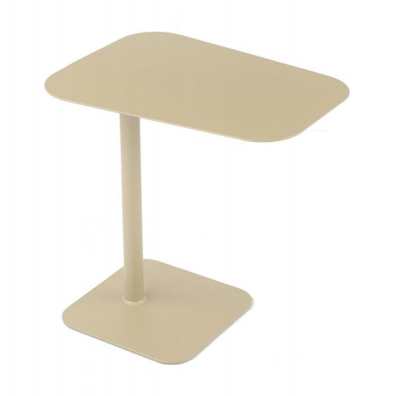 Table basse couleur champagne : l38xpxh50cm