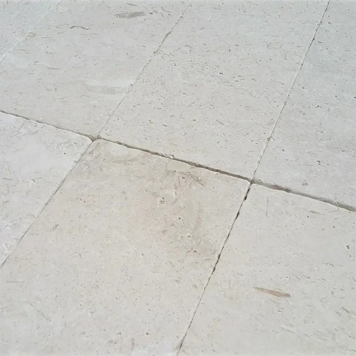 Pavés et carreaux de calcaire fossile polis et aiguisés coupés à la taille Fabriqué en Turquie Usine CEM-P-62-12 revêtement de sol intérieur et extérieur