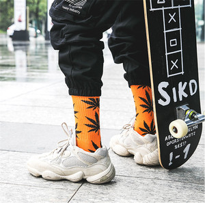 Unisex Hip Hop ekip kenevir yaprağı çorap toptan ucuz yüksek kaliteli elbise ot çorap - Product Image 5