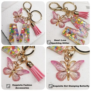 Promosyon anahtarlıklar llaveros alfabe çanta uğuru A-Z mektup anahtarlık kalp reçine Charms kadınlar için pembe reçine çanta anahtarlıklar - Product Image 5