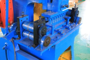 自动16 t大型冲床 - Product Image 6