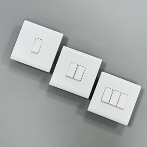 Interruttori a 1/2 parete Standard di nuovo Design UK 1/2/3/4 interruttori a pulsante e presa per la casa - Product Image 1