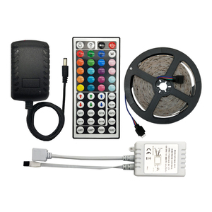 Rgb 5M ไฟ Led Strip Ip65กันน้ำ5050 Smd เปลี่ยนสีด้วยหม้อแปลงควบคุมระยะไกลและปลั๊ก - Product Image 1