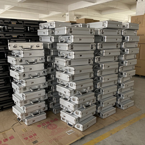定制铝锁长箱全黑工具储物盒，带泡沫便携式铝箱