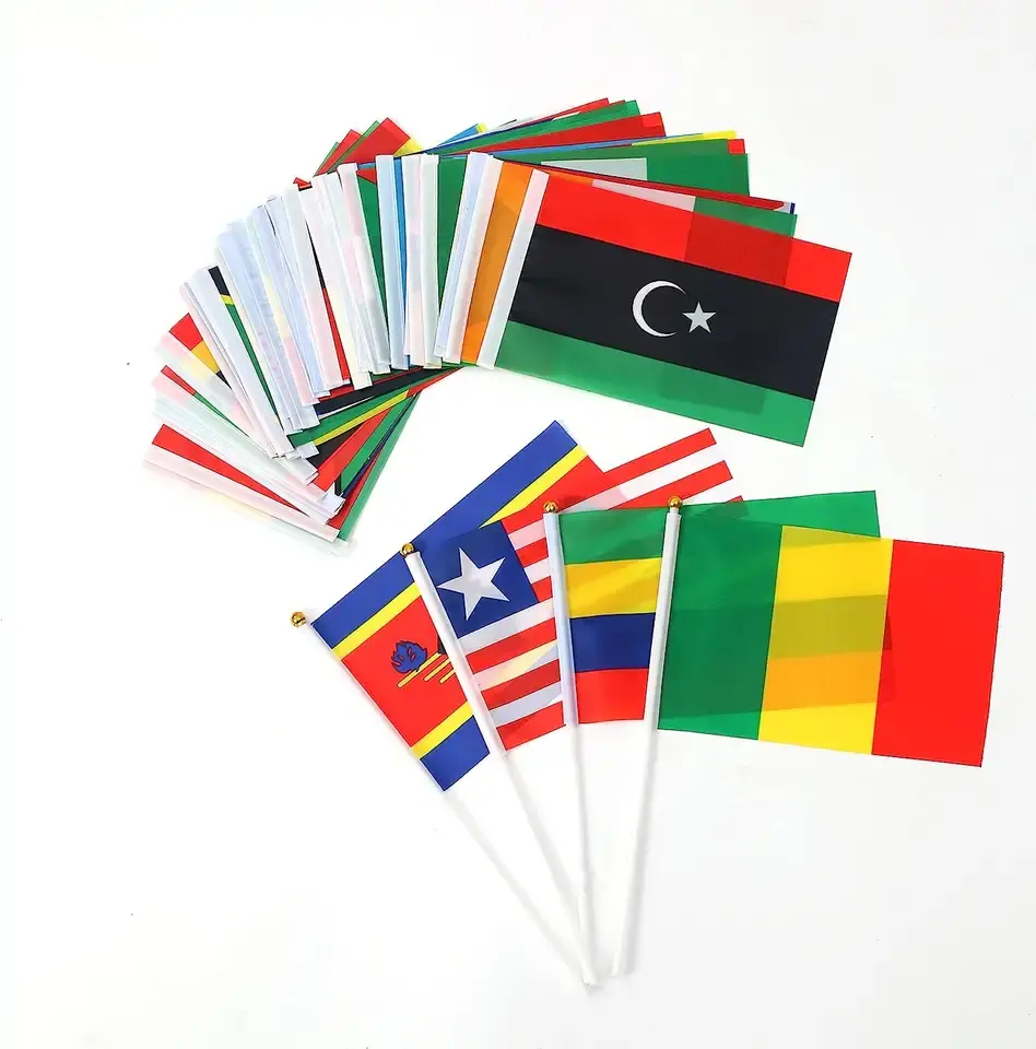 Mini Bandera de Costa de Marfil, banderas pequeñas de mano en palo, Bandera de mano de Costa de Marfil, bandera ondulada de mano de Costa de Marfil