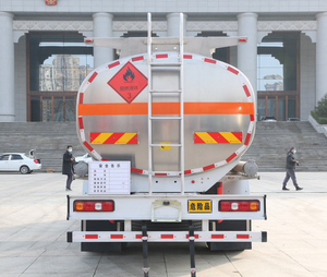 รถบรรทุกน้ำมัน L3000 4x2 300HP ดีเซล336แรงม้าใหม่ camion Euro 2 - Product Image 6