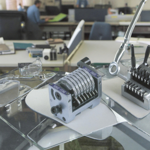 6 chữ số GTO chuyển tiếp hoặc lạc hậu Máy đánh số thép đầy đủ Gothic hoặc phông chữ La Mã máy in Offset phụ tùng - Product Image 3