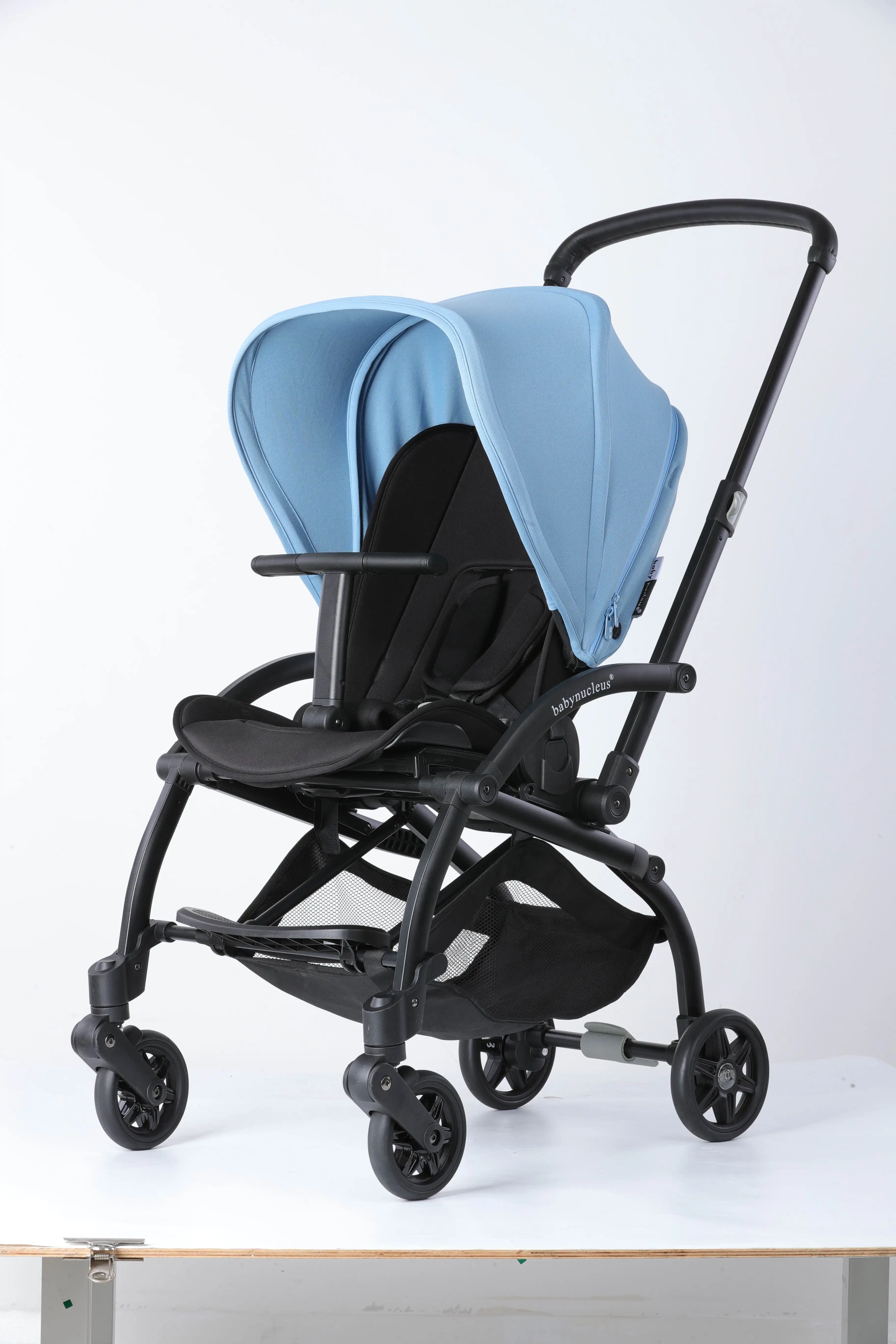 Hot-Selling New Design 2- in 1 baby trolley two -way foldable high quality travel baby stroller customized color