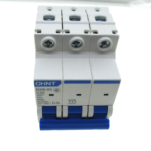 Disyuntor DZ47-60 con protección contra sobrecarga y cortocircuitos, 1P, C10, C16, C20, C25, C32, MCB DZ47-60 - Product Image 1