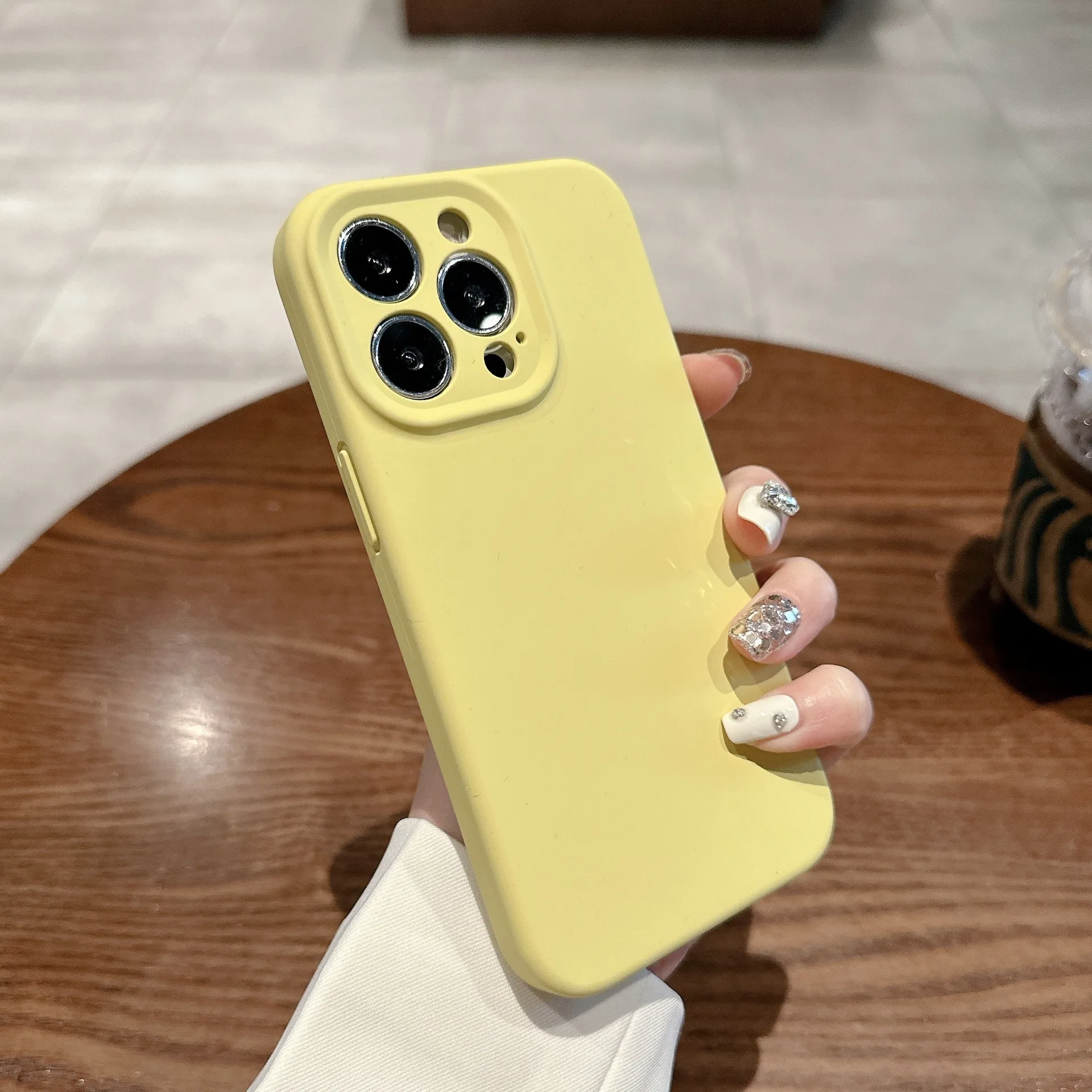 สีเหลือง