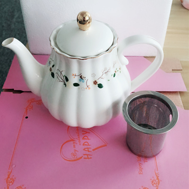Pequeña olla de abeja