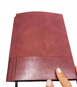 Cuaderno B5/A5 con logotipo en relieve al por mayor, cuaderno diario de cuero PU, Cuadernos para estudiantes con bordes de colores - Product Image 1
