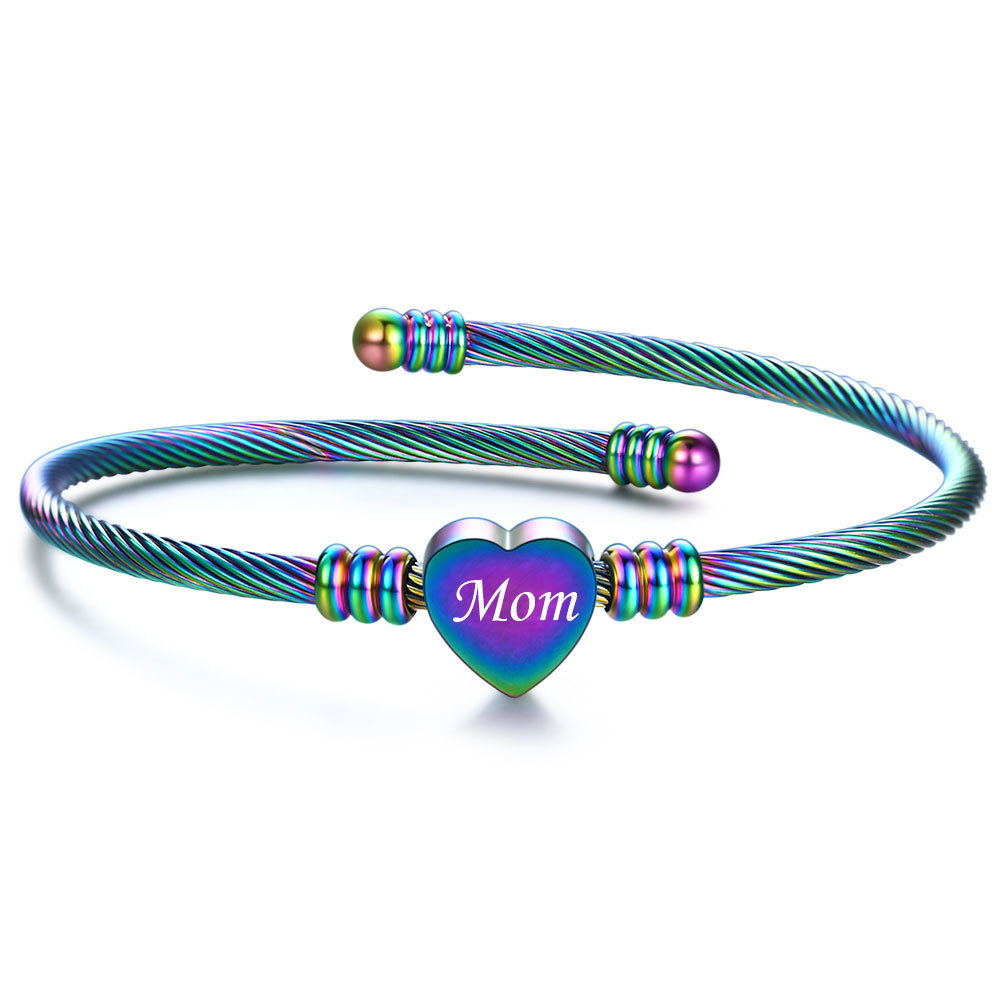 MOM Black