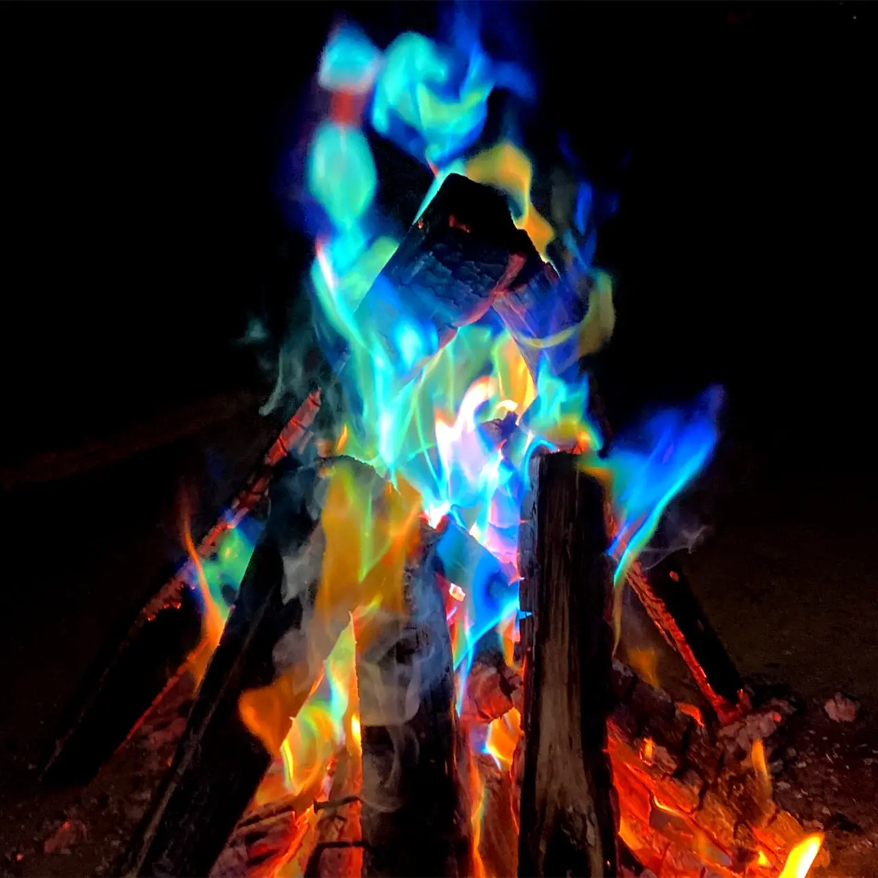 DF-23 Fabrik Outlet Lagerfeuer Lagerfeuer Regenbogen Flamme Farbstoff künstliche Magie Feuer mystisches Feuer für Party urlaub