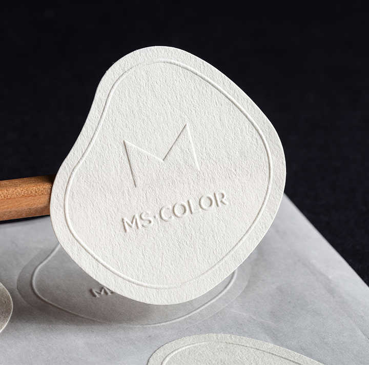 Aangepaste Hoge Kwaliteit Luxe Sticker Logo Groothandel Label Sticker Reliëf Sticker Voor Kaars Kan Parfum Verpakking