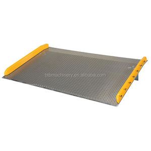 Anti-Slip Diamond Tread <strong>Loading</strong> <strong>Dock</strong> Equipment Forklift Truck <strong>Loading</strong> <strong>Unloading</strong> <strong>Ramps</strong> Aluminum <strong>Dock</strong> Board with Steel Curbs - Product Image 2