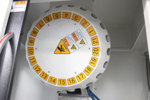 KMZ-600 fabrika kaynağı yeni ve kullanılan CNC delme ve dokunarak işleme merkezi CNC işleme makinesi Metal işleme için - Product Image 4