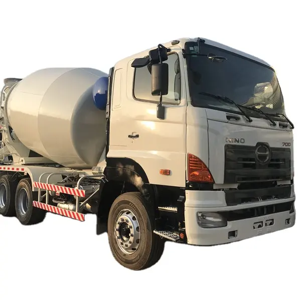 Prezzo del camion di miscelazione del cemento Hino del camion della betoniera Zoomlion usato anno 2012 di alta qualità per macchine edili in calcestruzzo