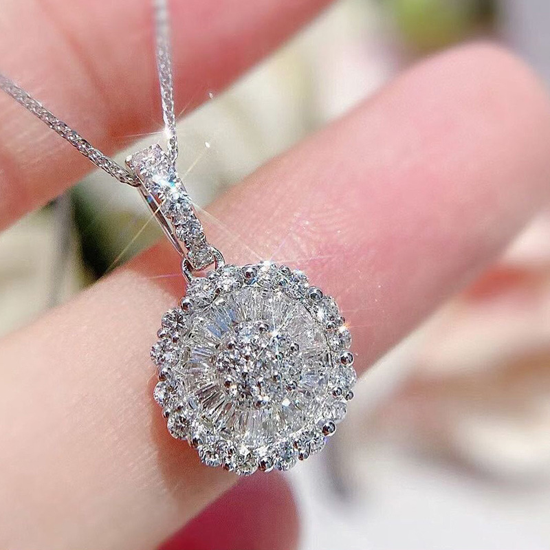 XL697 white gold