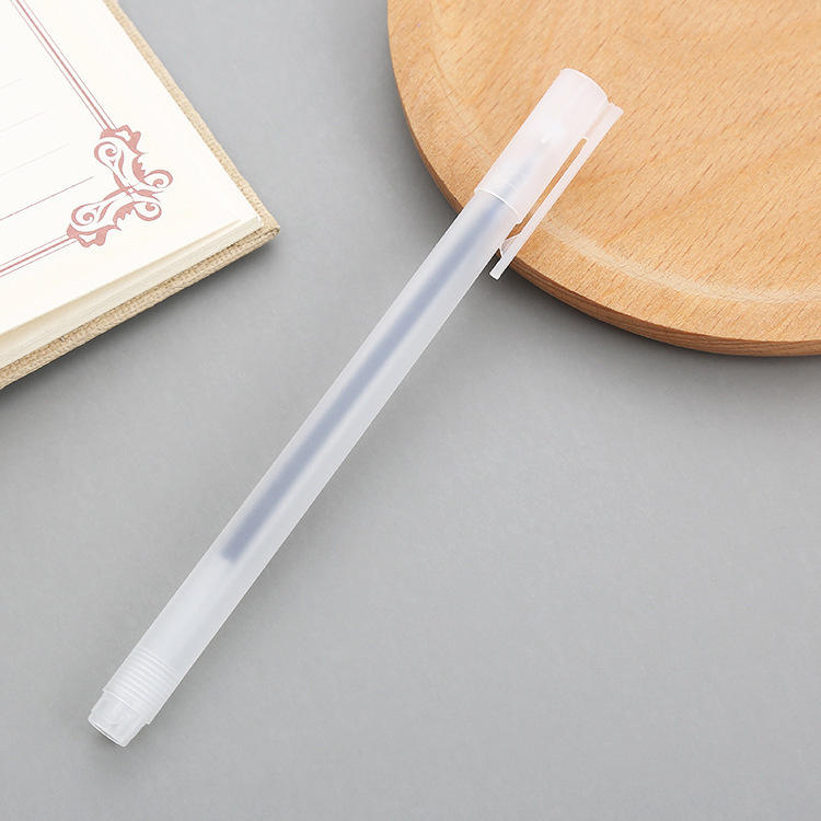 Stylo bleu transparent